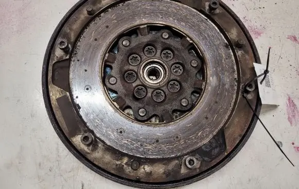 BMW 3 E90 E91 Dual mass flywheel 