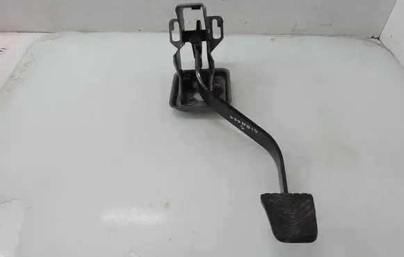 Mitsubishi Grandis Clutch pedal 5X10