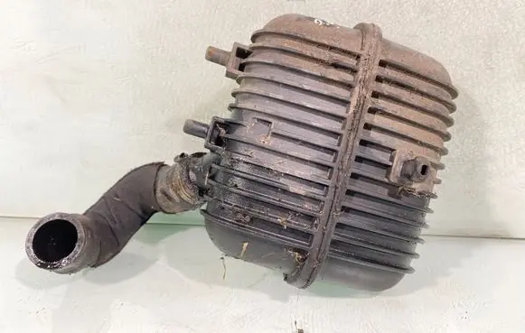 Audi A5 8T 8F Vacuum air tank 8e0129955