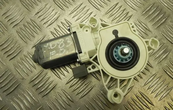 Audi A6 S6 C8 4K Front door window regulator motor 4K0959802