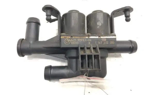 BMW 5 F10 F11 Coolant heater control valve 9119164