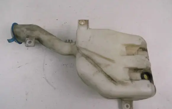 Honda Civic Windshield washer fluid reservoir/tank