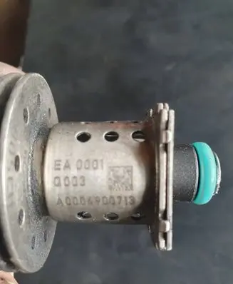 Mercedes-Benz E W212 AdBlue injector A0004900713