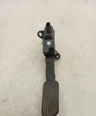 Toyota Auris E180 Accelerator throttle pedal 7811002120 17258A 18015210530