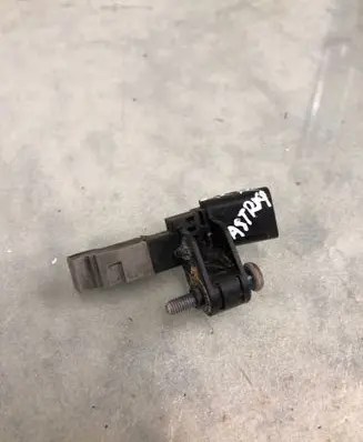 Opel Astra L Crankshaft position sensor 9675226780