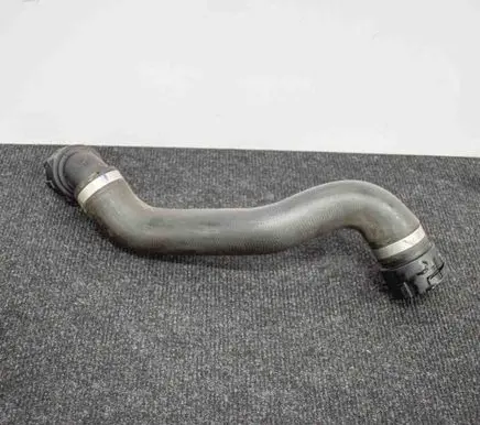 Mercedes-Benz C W205 Engine coolant pipe/hose A2055013182