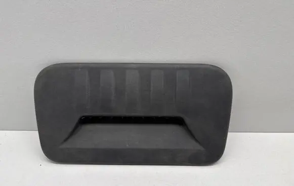 Chrysler Pacifica Rear air vent grill 5SR68DX9AE 063942 SUFL00P