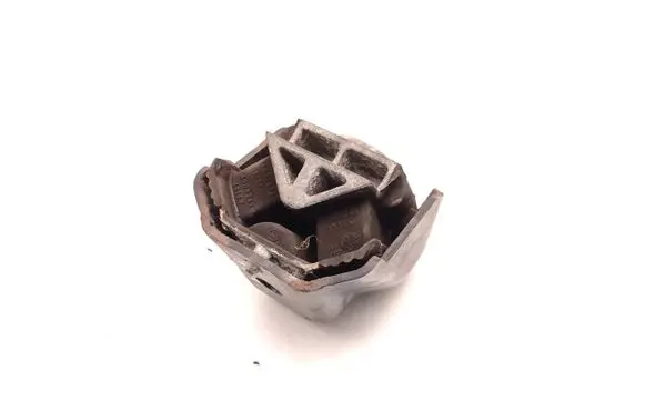 Mercedes-Benz Sprinter W906 Engine mount bracket A9062411713 A9062411613Y A9062411713G