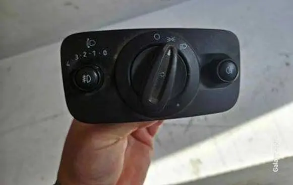 Ford Fiesta Light switch 8A6T13A024BB 10004132