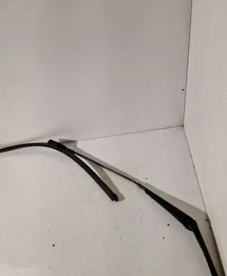 Peugeot 508 Front wiper blade arm 9686437780