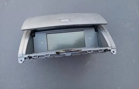 Mercedes-Benz C W204 Screen/display/small screen A2048204297 70765778