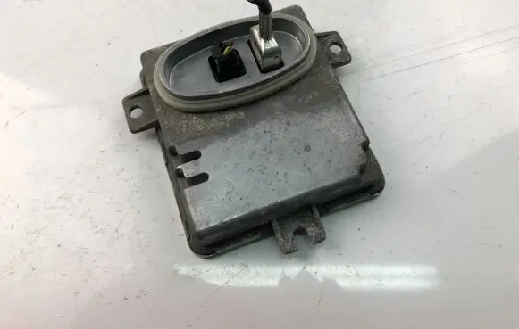 BMW 3 E90 E91 Xenon control unit/module 6261110499