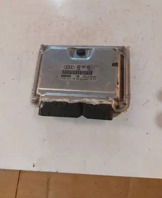 Audi A8 S8 D2 4D Engine control unit/module 4D2907401 28SA4466 1010160