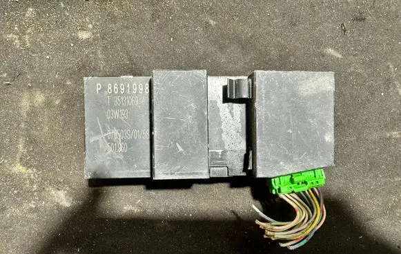 Volvo V70 ESP (stability system) control unit 8691998