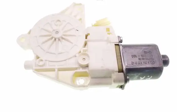 Mercedes-Benz C W204 Front door window regulator motor A2048200142 0130822503