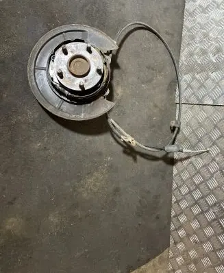 Toyota Corolla Verso E121 Rear wheel hub