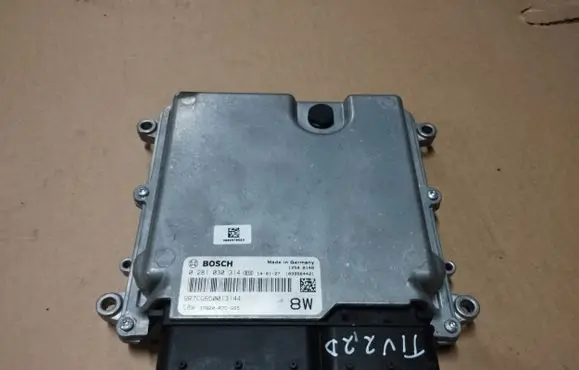 Honda CR-V Engine control unit/module 37820R7CG65 0281030314