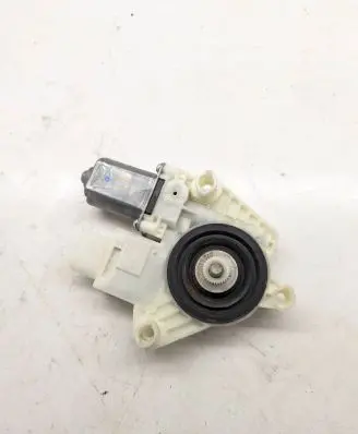 BMW 5 G30 G31 Front door window regulator motor 7455081
