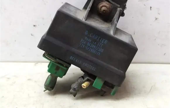 Peugeot 307 Glow plug pre-heat relay 9639912580