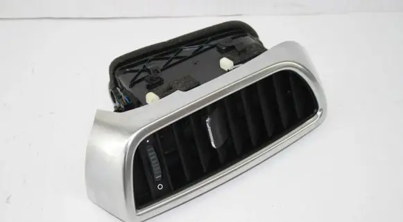 Porsche Cayenne (92A) Dashboard air vent grill cover trim 7P5819727A