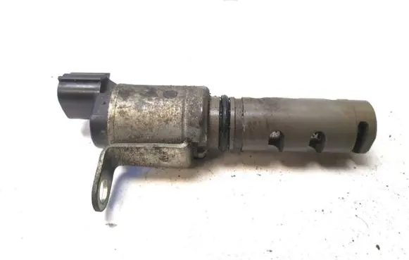 Toyota Avensis T270 Camshaft position sensor 30T050