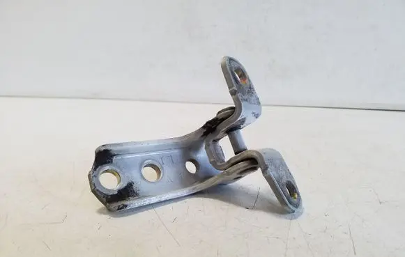 Mitsubishi L200 Front door upper hinge 