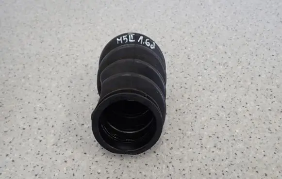 Mazda 5 Intercooler hose/pipe 