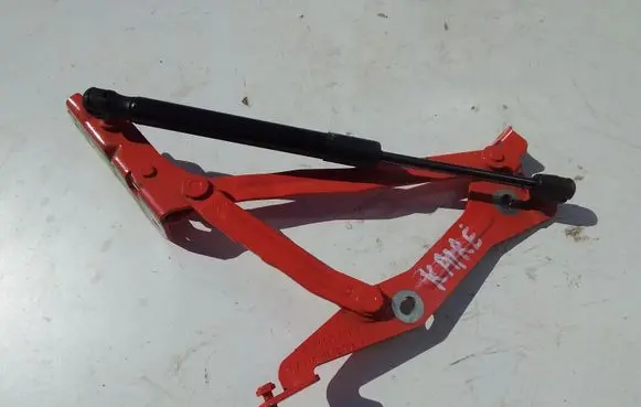 Ford Mustang VI Tailgate/trunk/boot hinge FR3B6342701AD