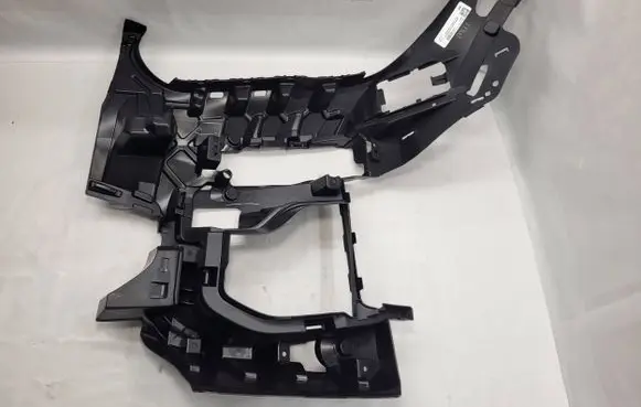 BMW X5 G05 Front bumper mounting bracket 51118069228 8069228