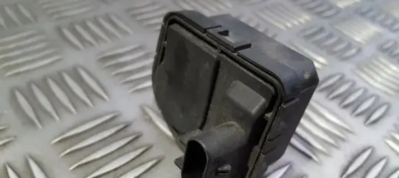 Opel Vectra B Headlight level adjustment motor 0307852335