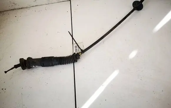 Volkswagen Golf III Clutch cable 