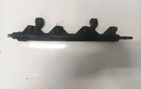 Peugeot 308 Fuel main line pipe 7575645