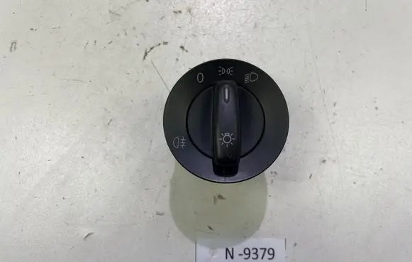 Volkswagen Golf VI Light switch 1K0941431BB