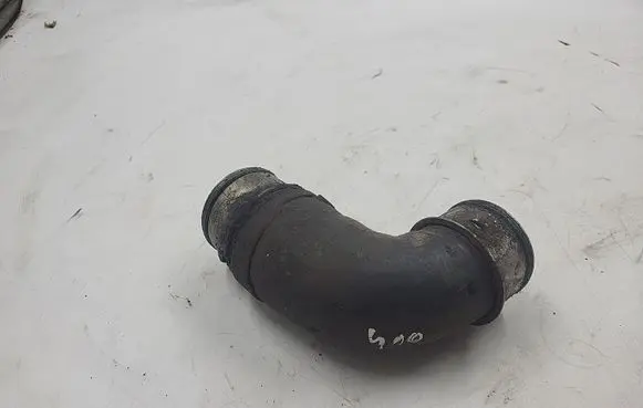 Volkswagen PASSAT B6 Intercooler hose/pipe