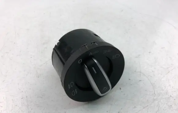 Volkswagen Golf VI Light switch 3C8941431A
