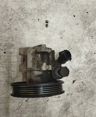 Volkswagen PASSAT B5 Power steering pump