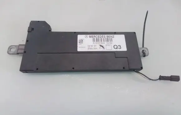 Mercedes-Benz C W203 Antenna control unit A2038207989