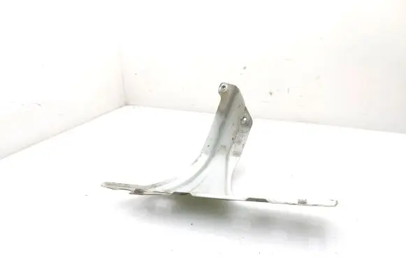 Volkswagen Caddy Fender mounting bracket 1T0821136