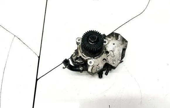 Jeep Grand Cherokee (WK) Fuel injection high pressure pump 0445010095 a6420700201