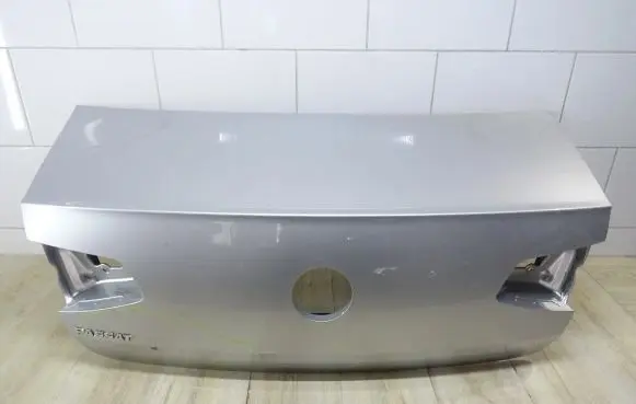 Volkswagen PASSAT B8 Tailgate/trunk/boot lid 3G5827159D