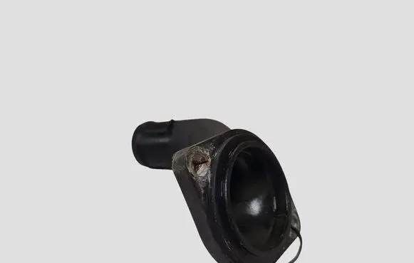 Volkswagen Golf V Engine coolant pipe/hose 06A121121C 038121121D
