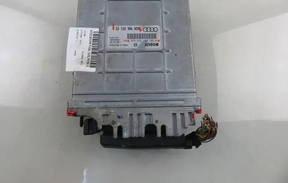 Audi A4 S4 B5 8D Engine control unit/module 028906021CE 0281001425426