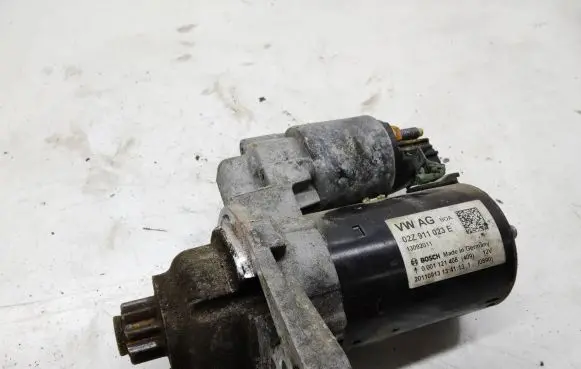 Volkswagen PASSAT B7 Starter motor 02Z911023E 13092011 0001121408