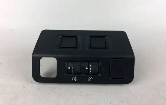 Subaru Forester SJ Dashboard side end trim S18500840