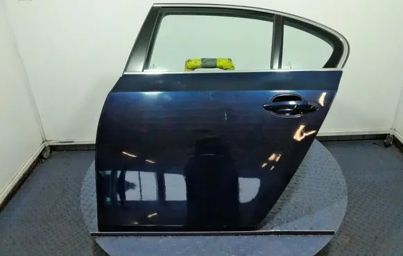 Rear door