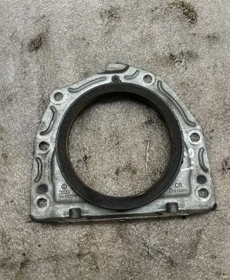 Volkswagen Golf IV Other engine bay part 06B103171E