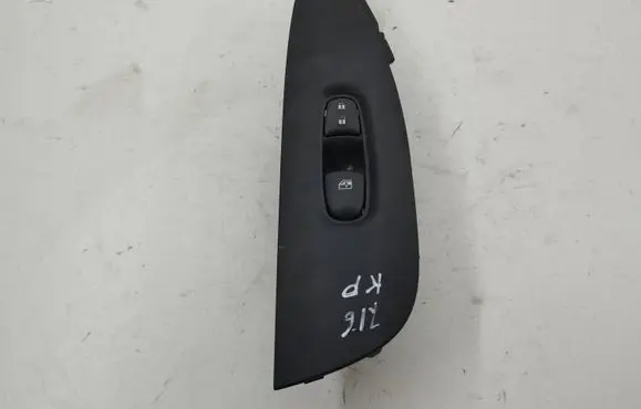 Nissan Qashqai Electric window control switch 80961
