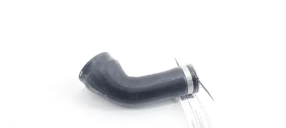 BMW 5 F10 F11 Intercooler hose/pipe 7575408