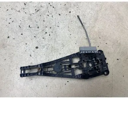 Opel Insignia A Front door exterior handle/bracket PBTGF30