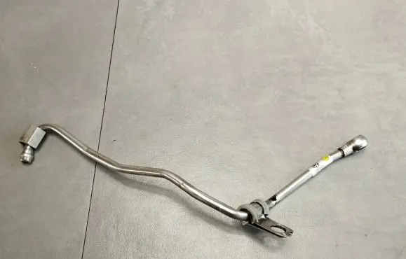 Audi A3 S3 8V Turbo turbocharger oiling pipe/hose 04L145771J